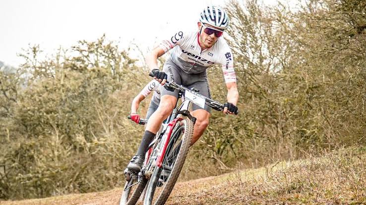 Hito histórico en los Juegos Suramericanos: Fernando Contreras ganó el oro en Mountain Bike